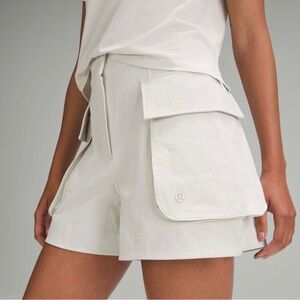 Lululemon Relaxed-Fit Super-High-Rise Cargo Short 4"